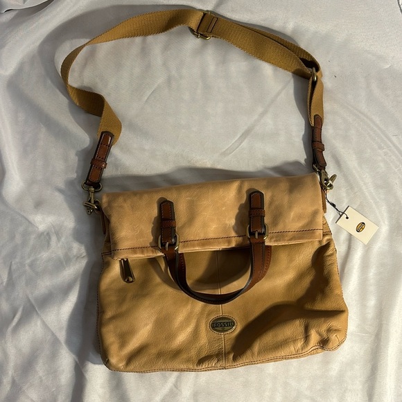 Fossil Leather Messenger Tote Crossbody NWT - Picture 2 of 15